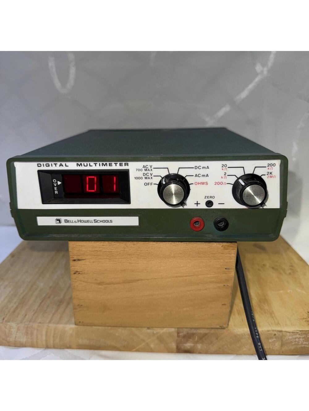 Heathkit Digital Multi Meter Model IM-1210 - POWERS ON - READ